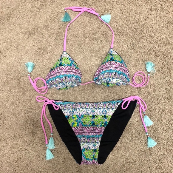 Victoria's Secret Other - Victoria’s Secret REVERSIBLE String Bikini SZ L